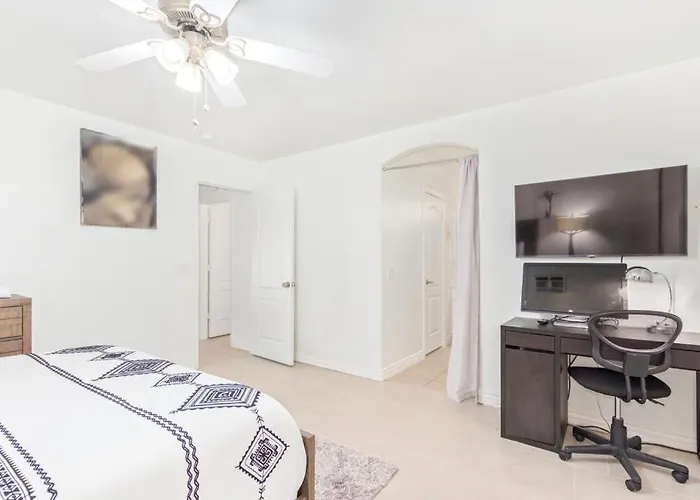 Vernon House 4Br Furnished Phoenix Home For Extended Stays
